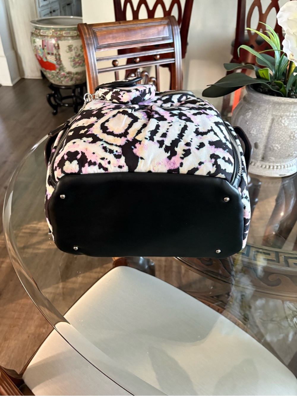 🩷🖤AIMEE KESTENBERG BABY GOT BACK DESIGNER BACKPACK!🩷🖤 - Picture 5 of 16